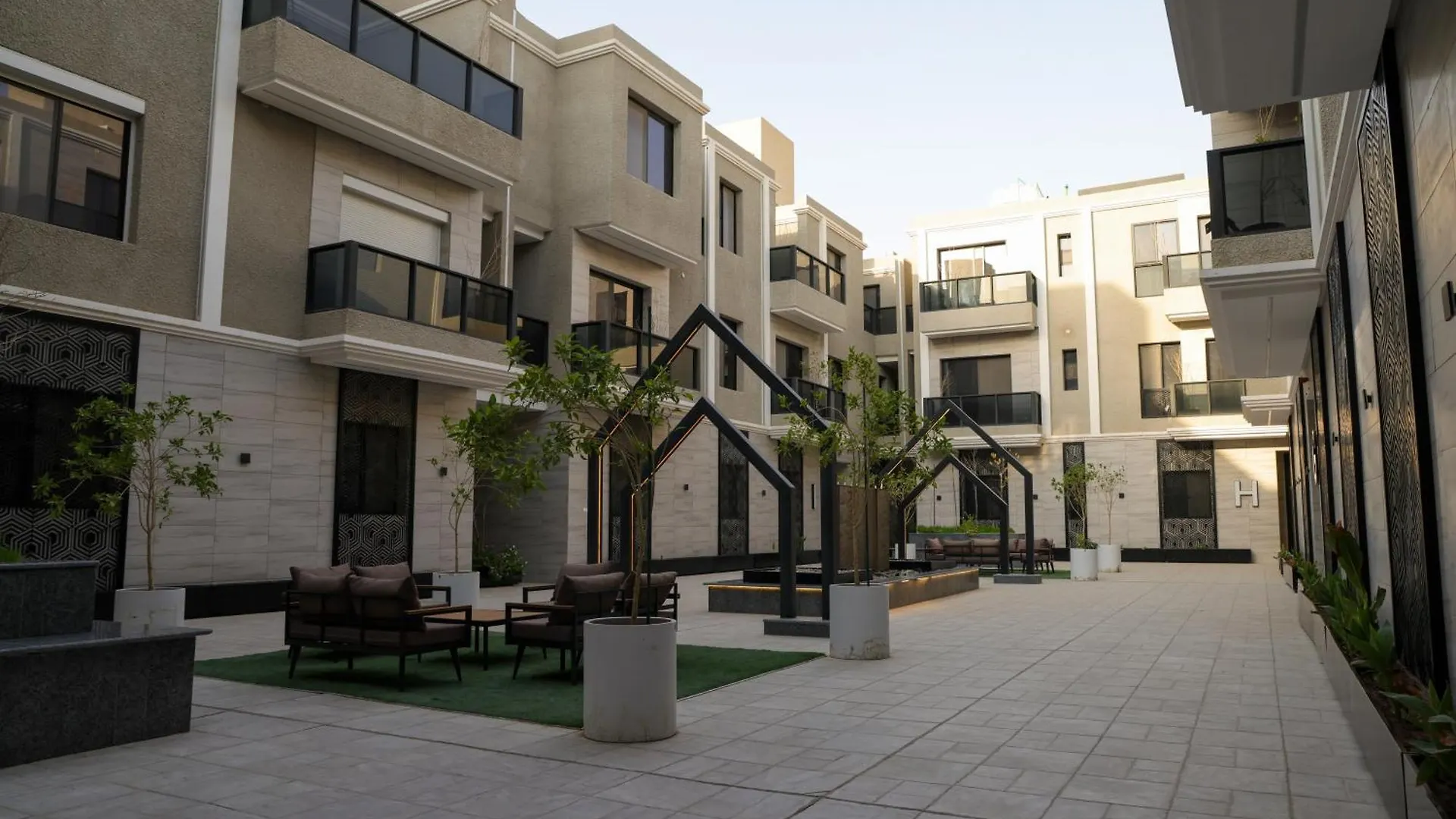 Elegant & Spacious Apartment Riyadh